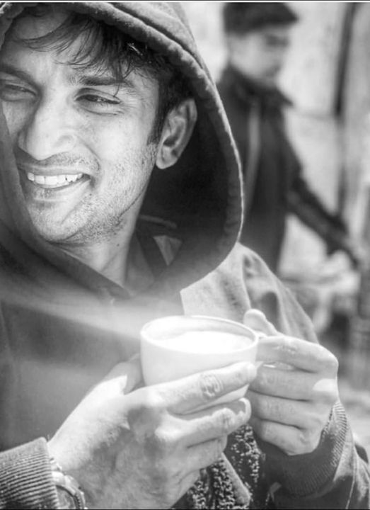 बस तू दोस्त के जैसा लगता था