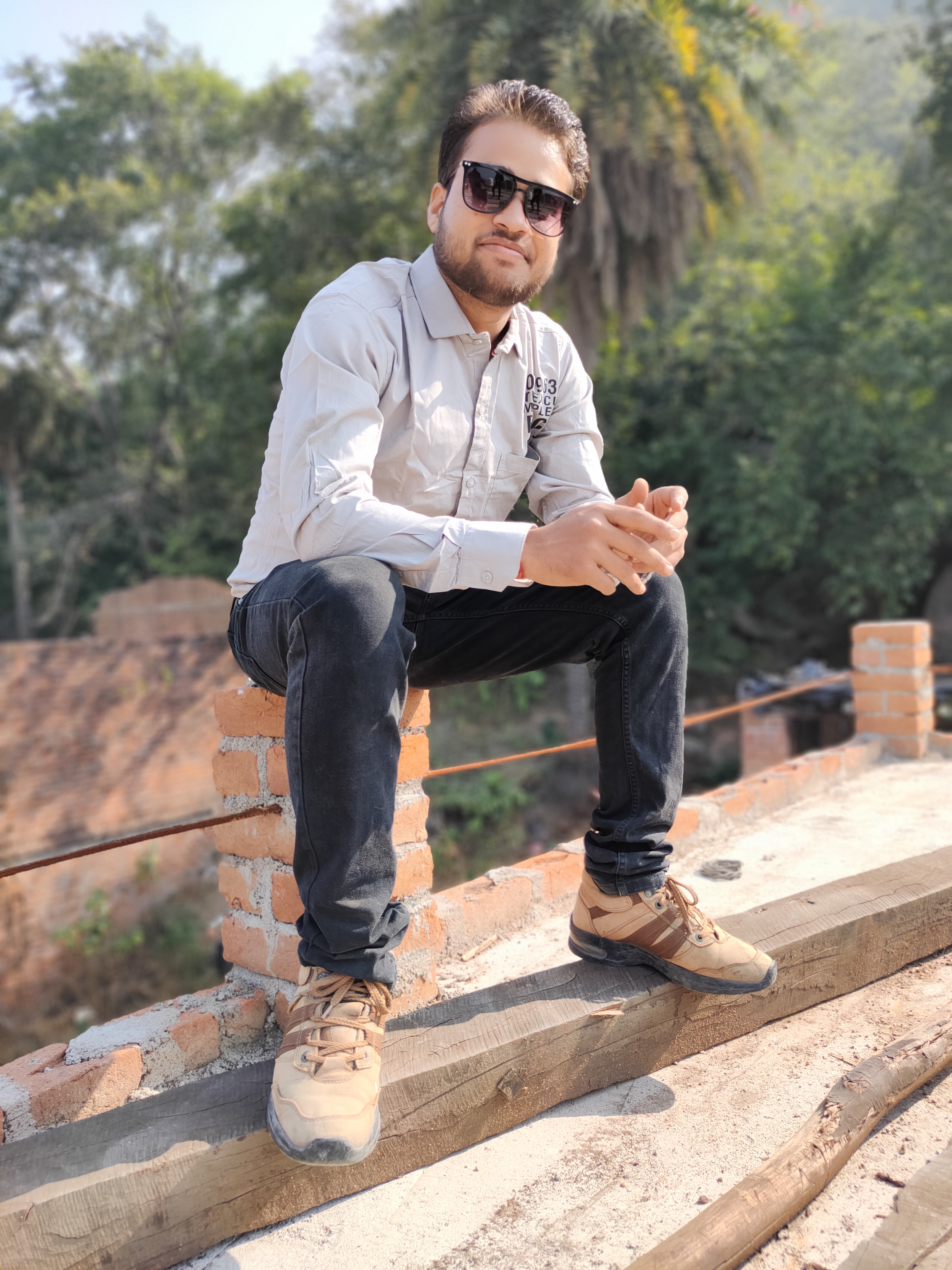मैं शायर नही रहा,मुझे आशिकी करना है
