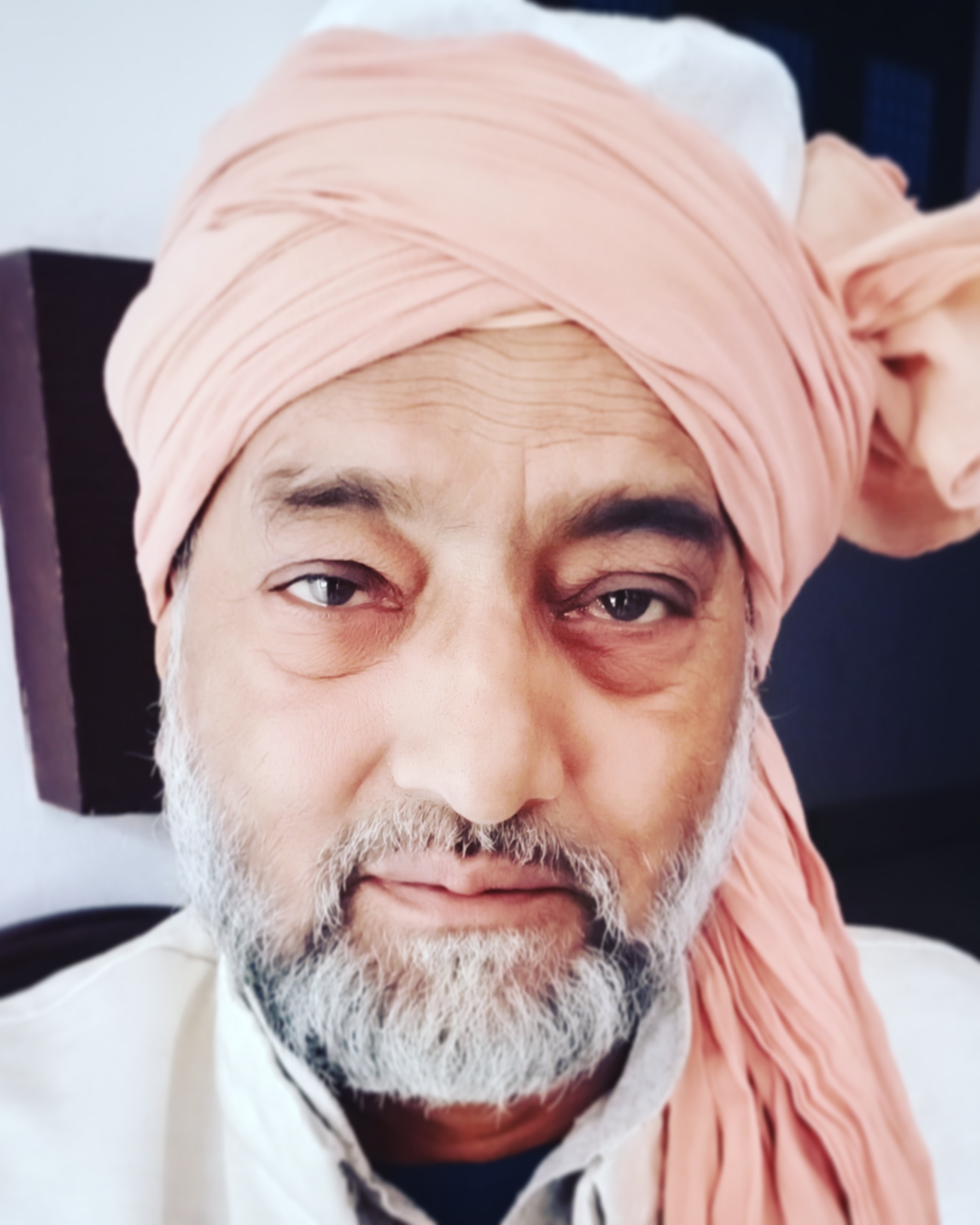 बहुत फूट के रोया सूरज