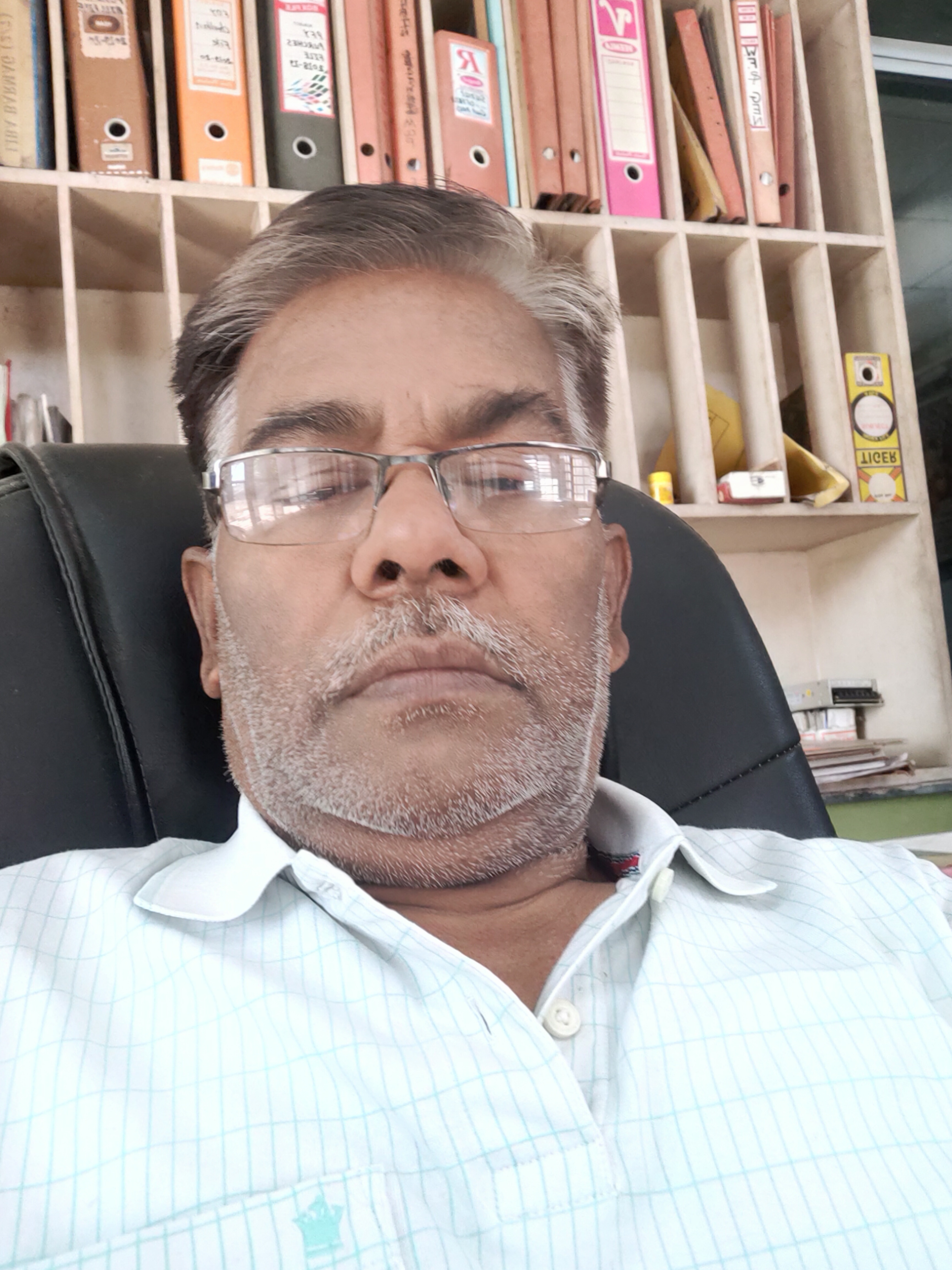 जिंदगी बाजार