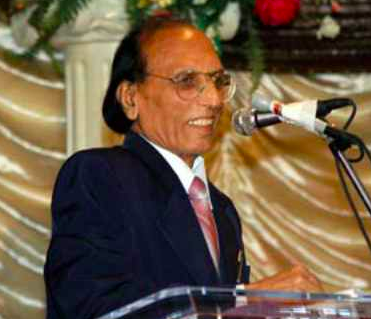 Bashir Badr (बशीर बद्र)'s image