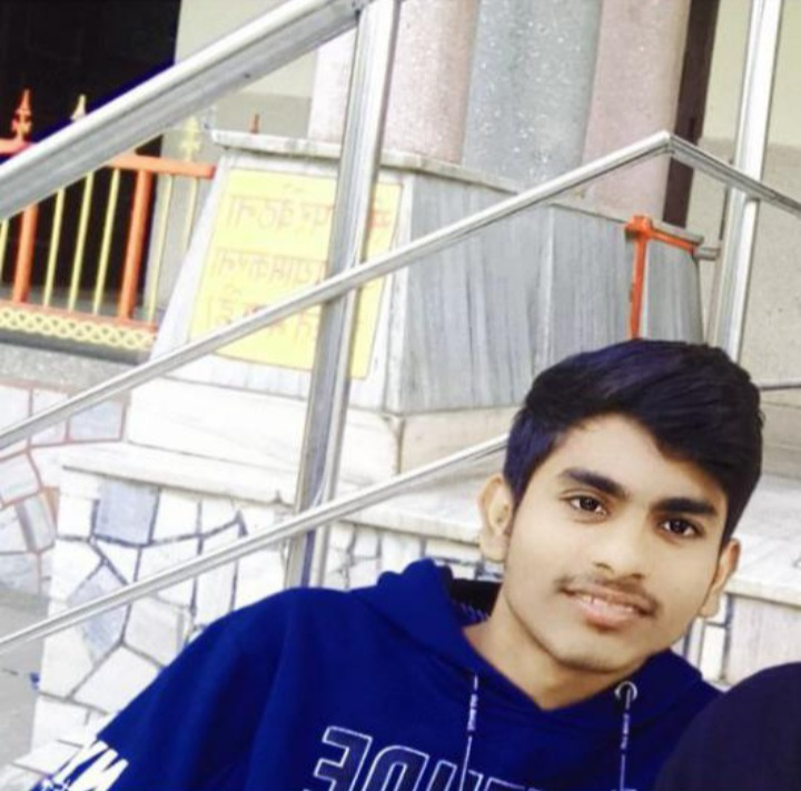 Ayush yadav's pic