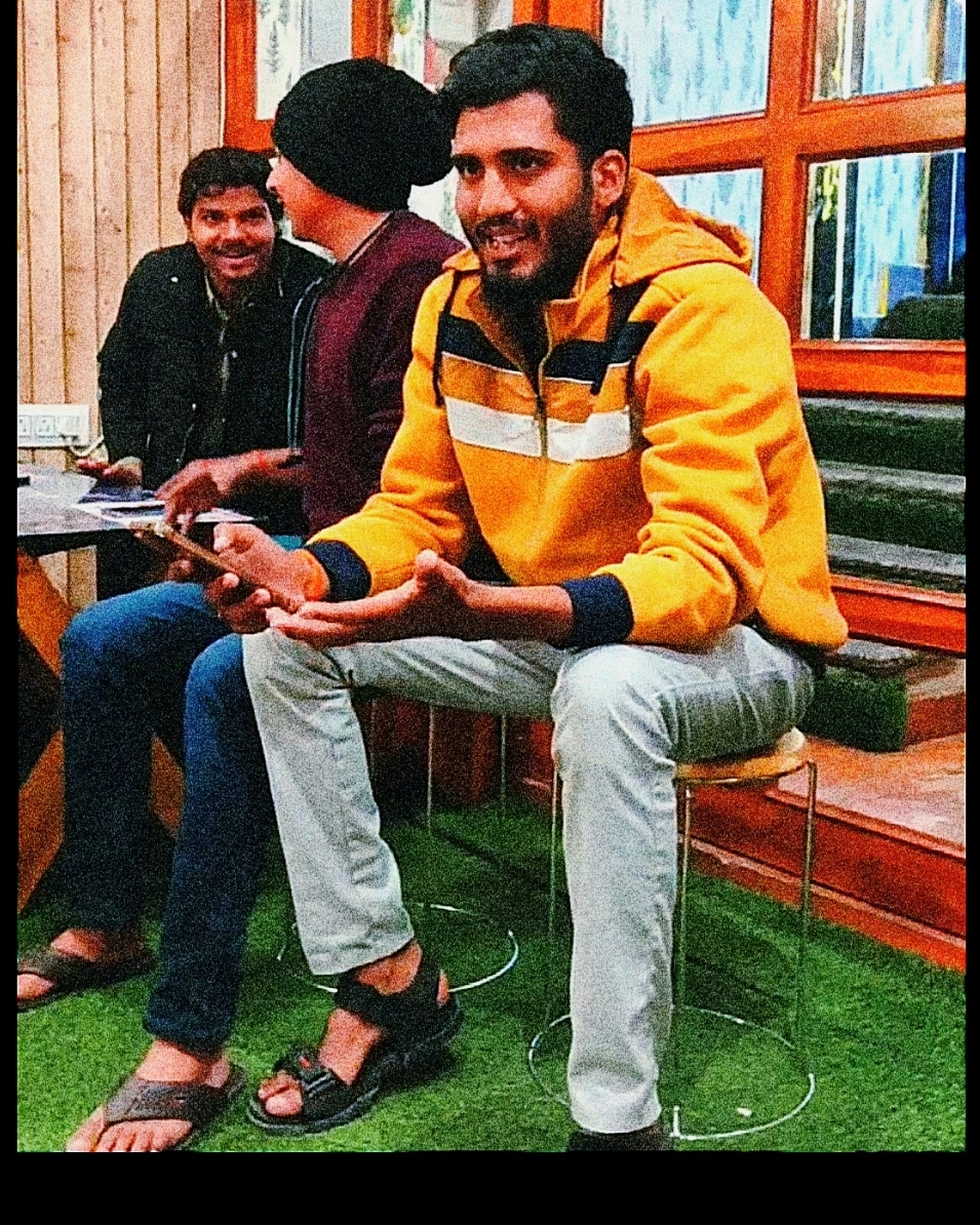 Pragyan shukla's pic